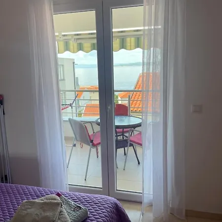 Luxury 3 Bedroom With Sea View Apartment *