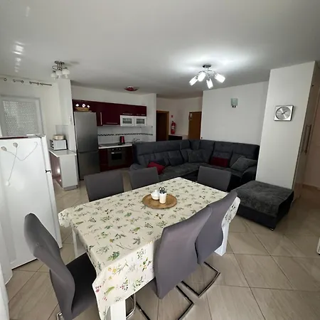 Luxury 3 Bedroom With Sea View * Baska Voda