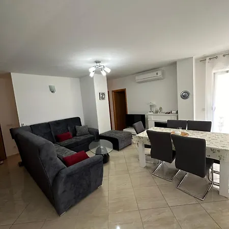 Luxury 3 Bedroom With Sea View * Baska Voda
